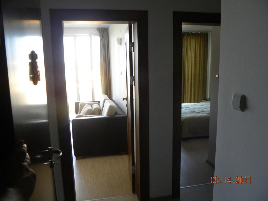 Apartcomplex New Tawn Appartement Obzor Kamer foto